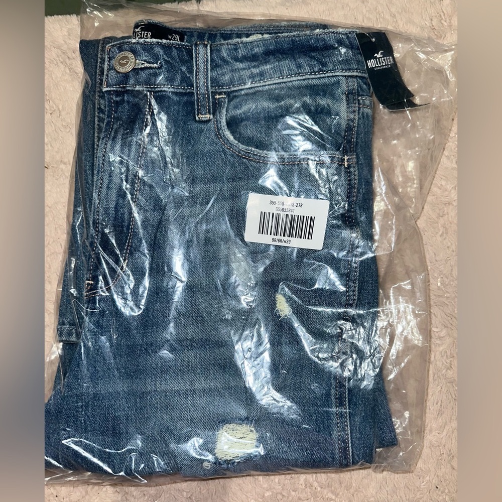 SOLD! Hollister Mom Jean